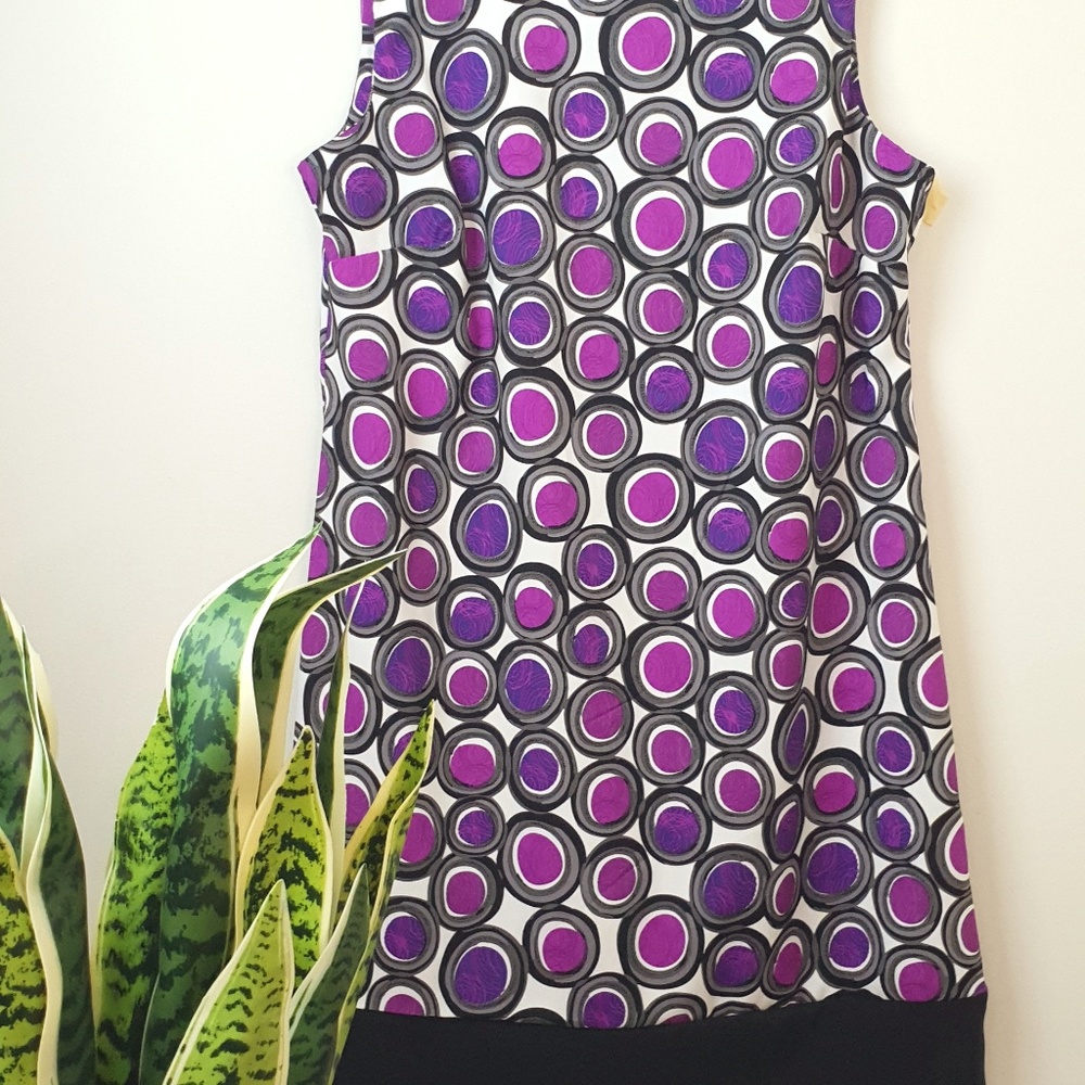 70s Vintage Mod Dress, Purple Circles - Picture 5 of 7